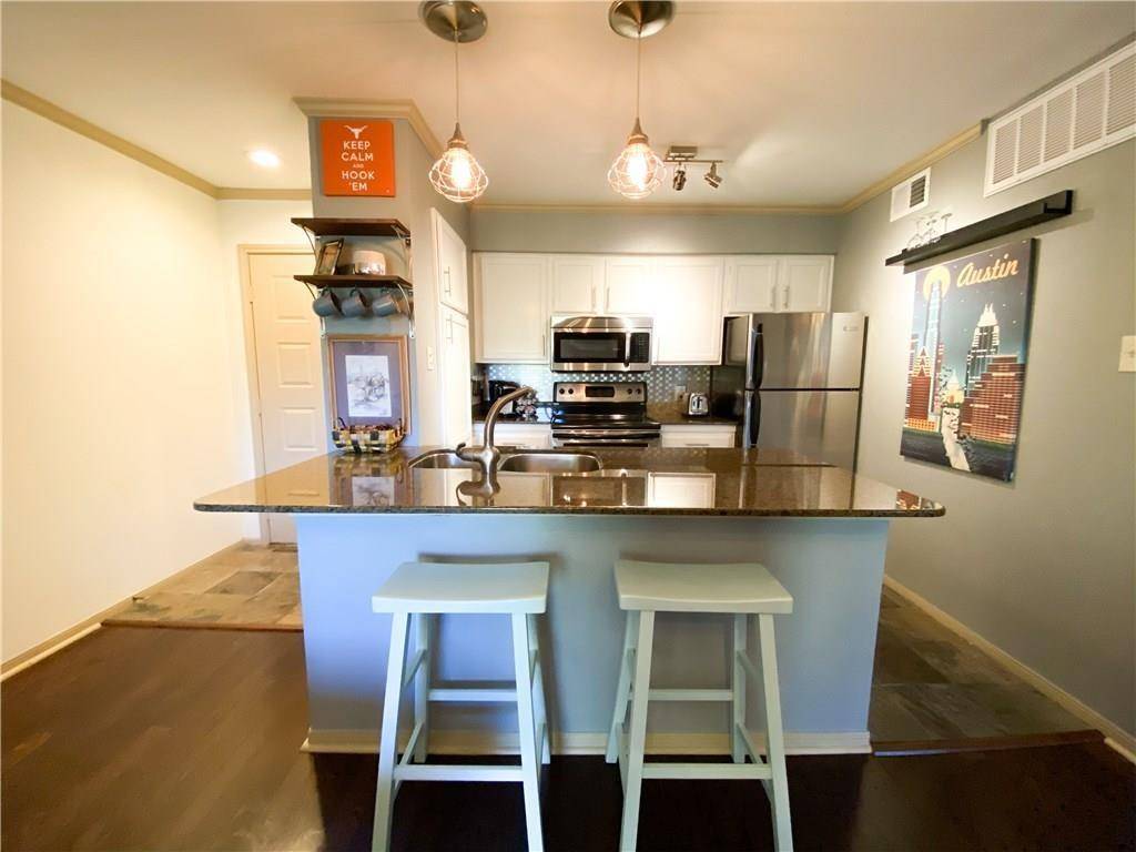 Austin, TX 78759,8888 Tallwood DR #3305
