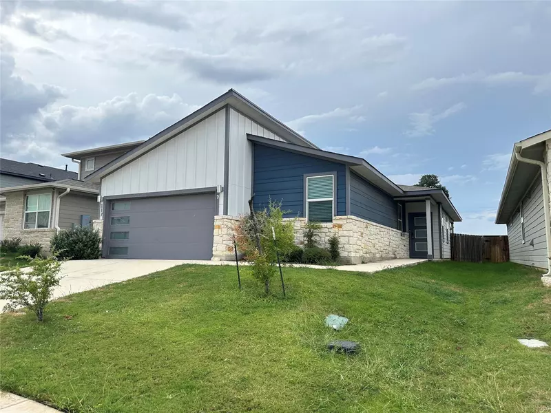 117 Cupreata LN, Leander, TX 78641