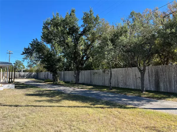 Dripping Springs, TX 78620,27306 RR #12