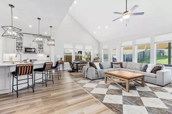 Georgetown, TX 78628,2104 Prairie Oaks DR