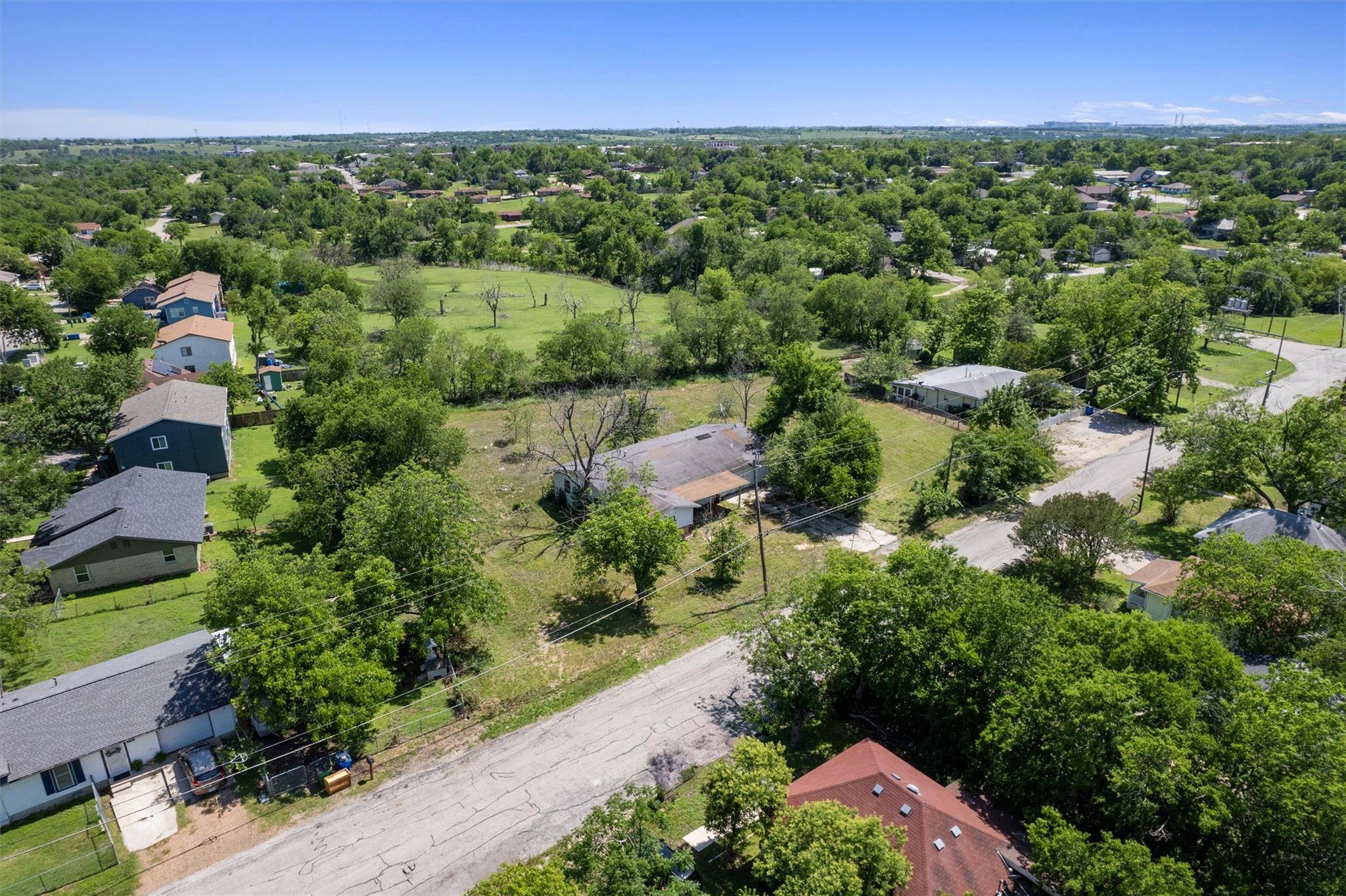 Taylor, TX 76574,310 Old Thorndale RD