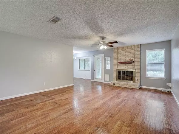 Austin, TX 78758,10906 Meadgreen CT