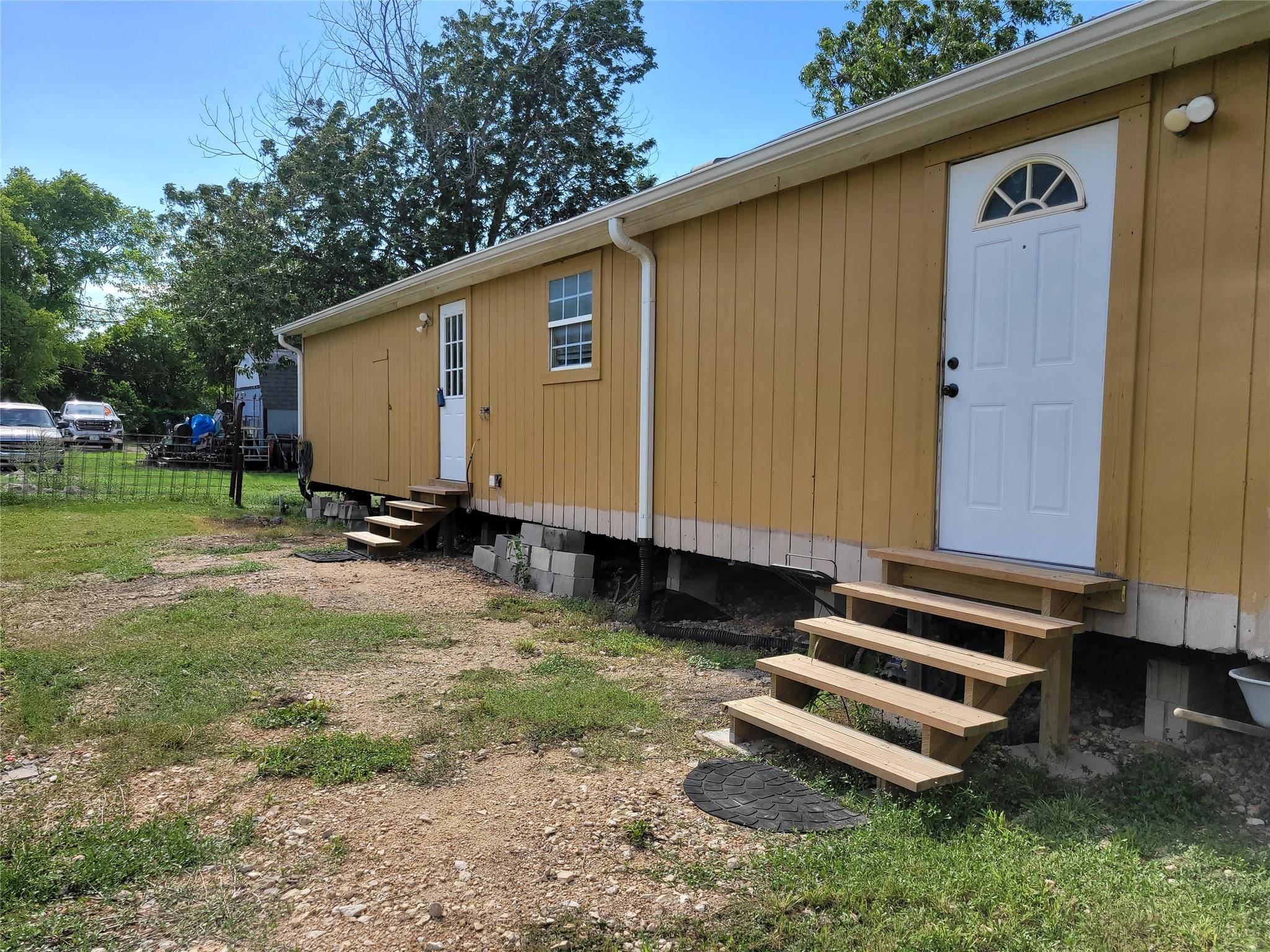 Buda, TX 78610,175 Sandoval ST