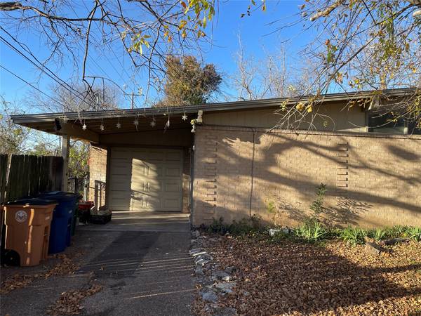 8400 Whittman CV #B, Austin, TX 78757