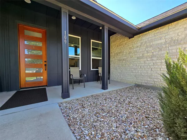 Bastrop, TX 78602,109 Kipapa CT