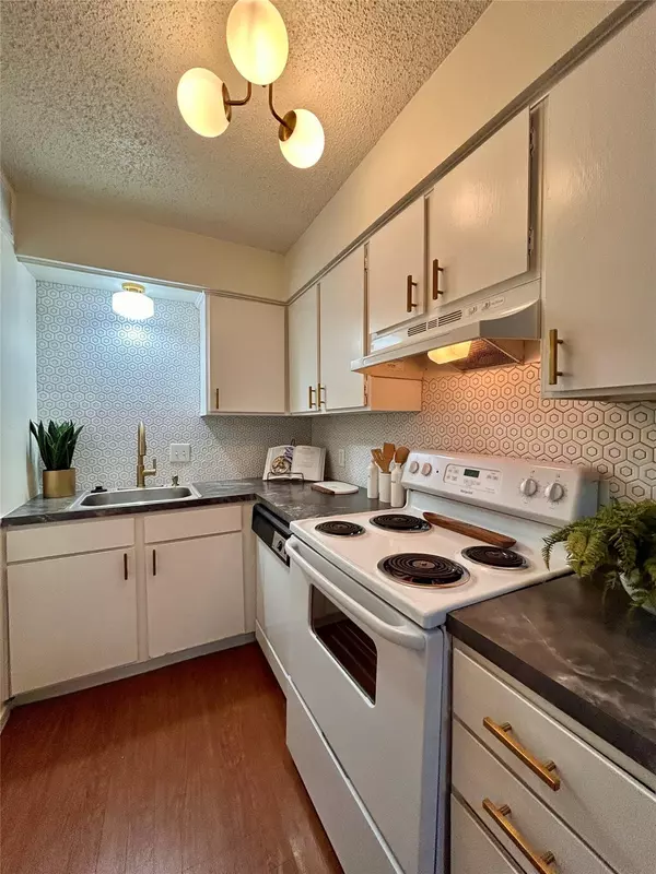 Austin, TX 78751,4209 Avenue B #206