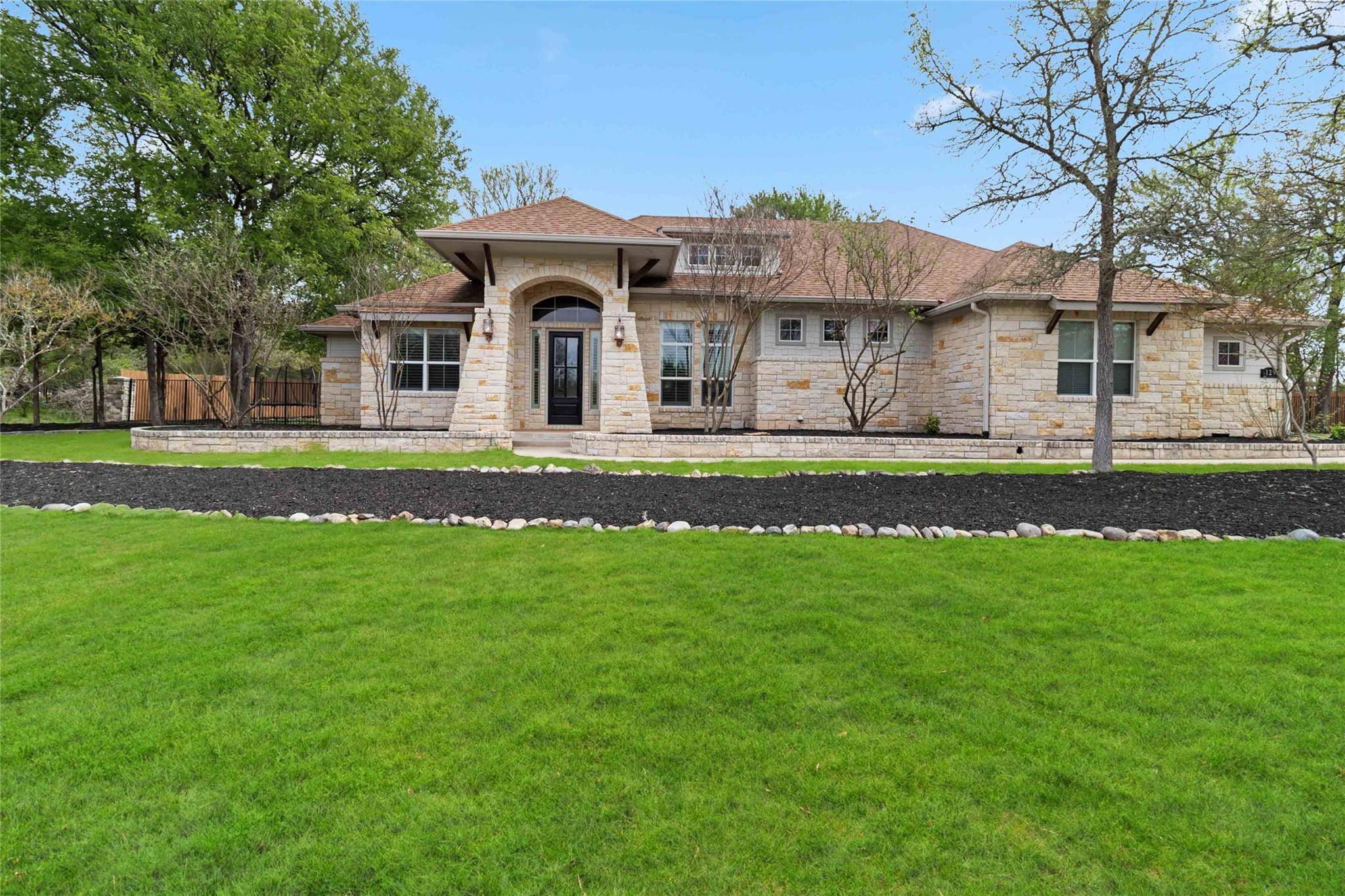 129 Valley View DR, Bastrop, TX 78602