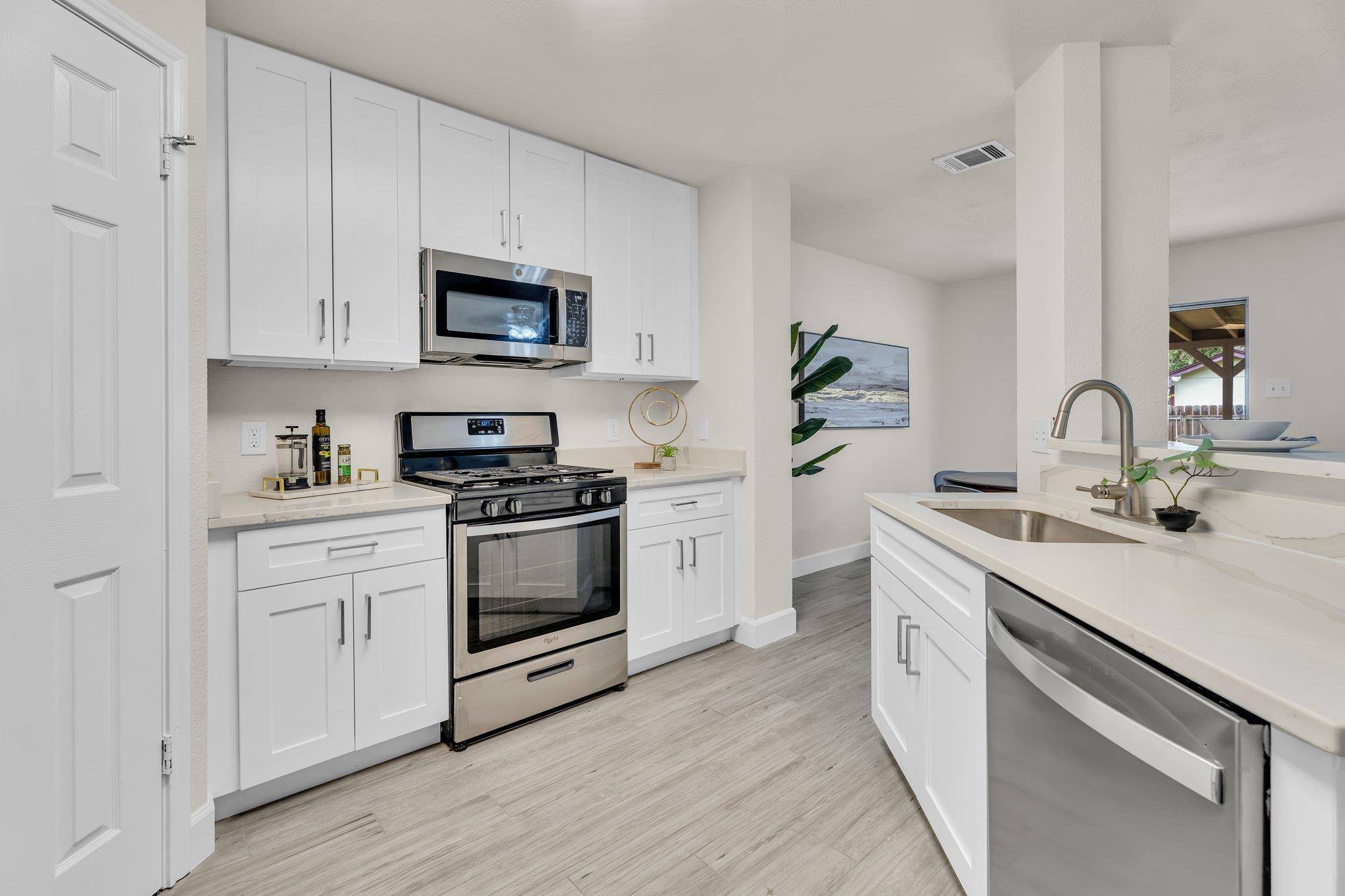 8902 Romayne LN, Austin, TX 78748