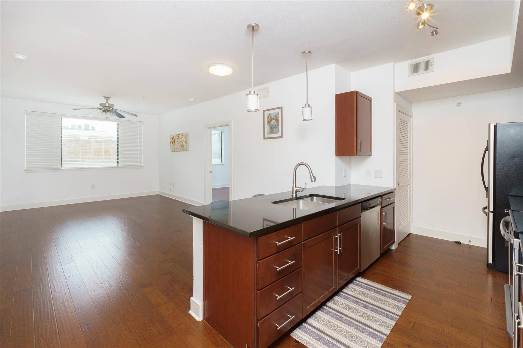Austin, TX 78705,3016 Guadalupe ST #202