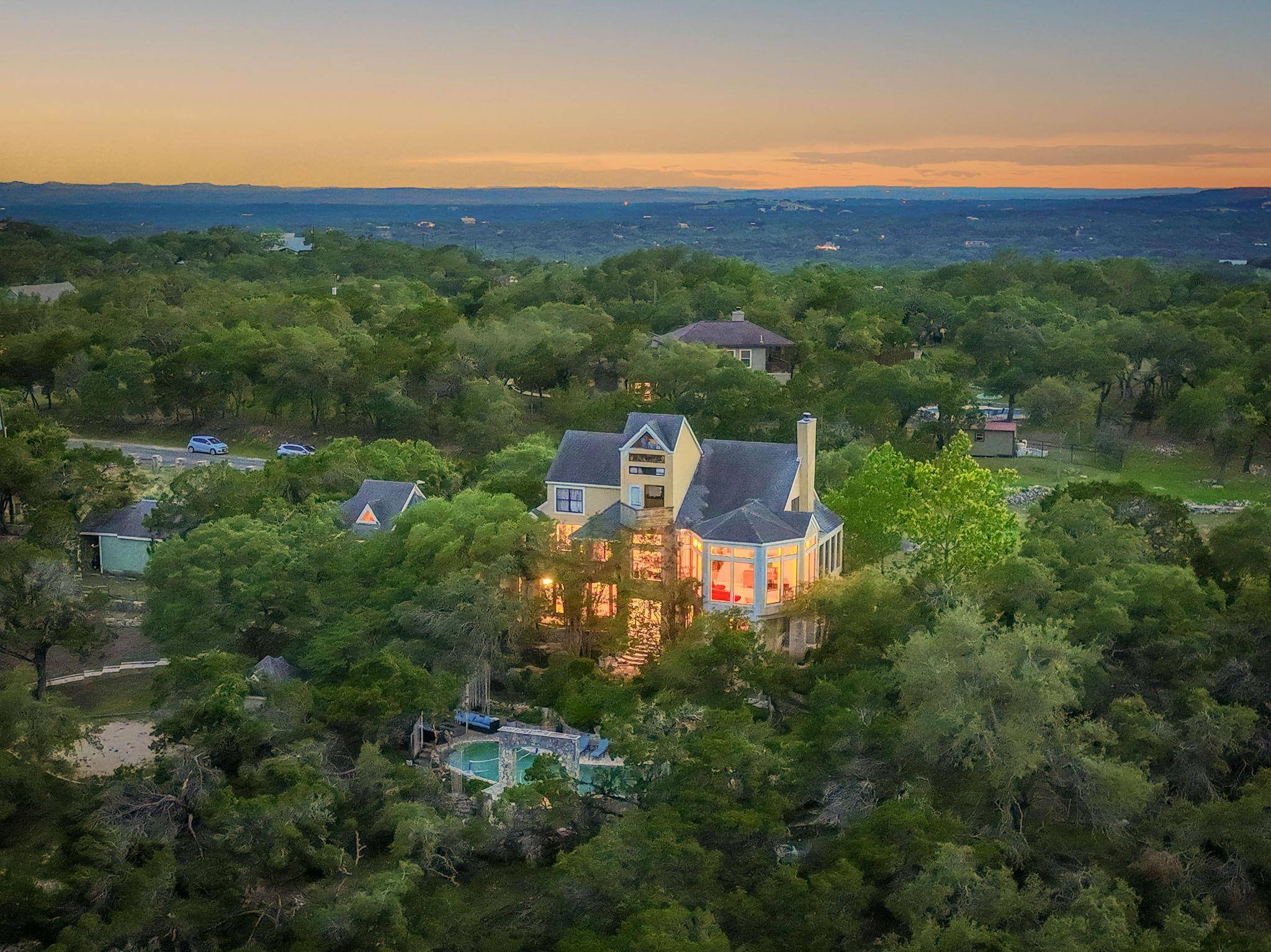 2469 Hiline DR, Bulverde, TX 78163