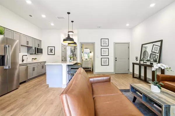 Austin, TX 78741,2450 Wickersham LN #2023