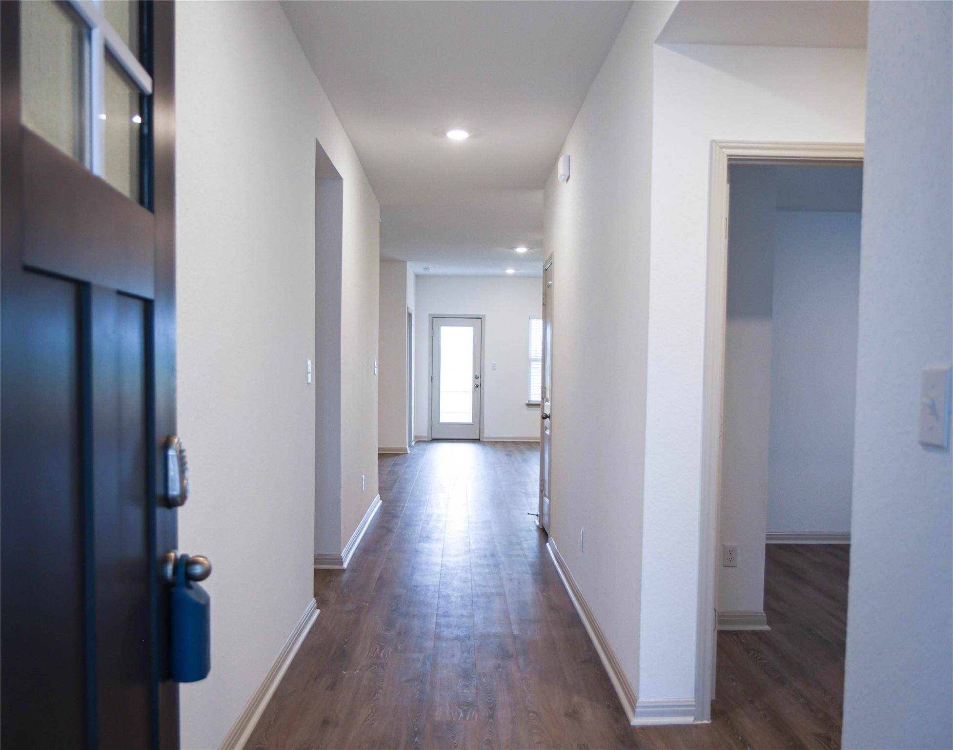 Hutto, TX 78634,231 Sweetwater Creek LN