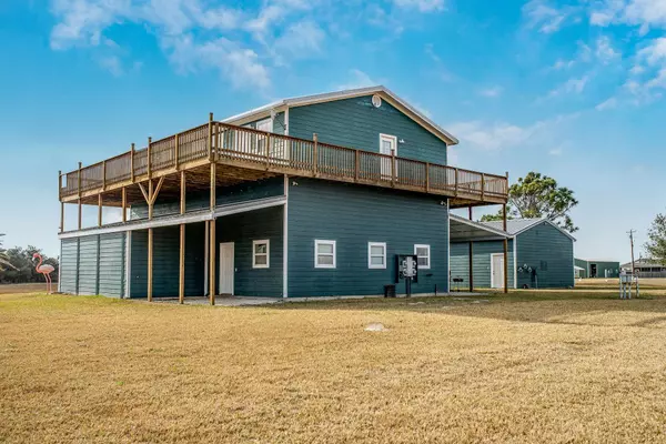 Seadrift, TX 77983,19 Dewberry LN