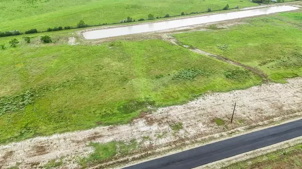 Bellville, TX 77418,1304 Saddleback DR