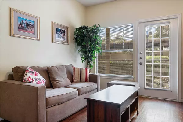 2320 Gracy Farms LN #812, Austin, TX 78758