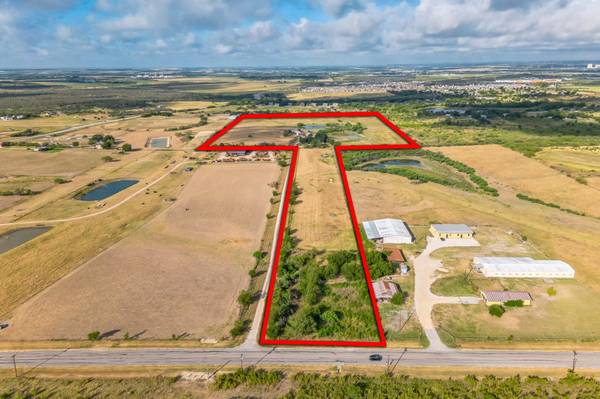 2002 Centerpoint RD, San Marcos, TX 78666