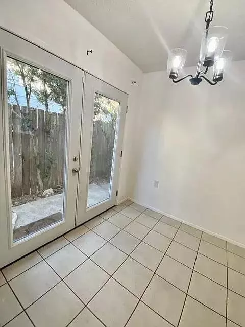 Austin, TX 78757,8116 Exmoor DR #B