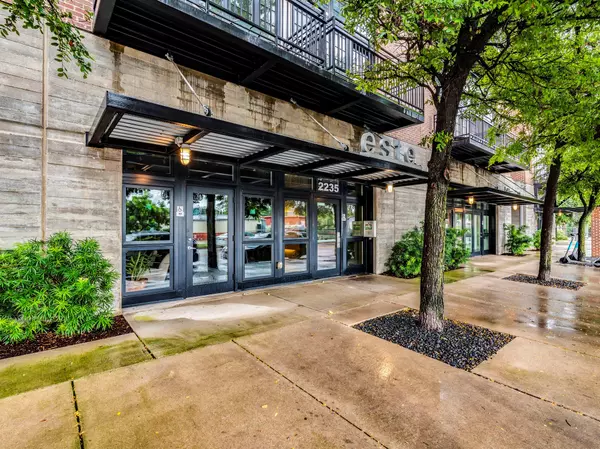 Austin, TX 78702,2235 E 6th ST #302