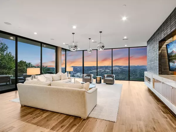 Austin, TX 78730,6607 W Courtyard DR