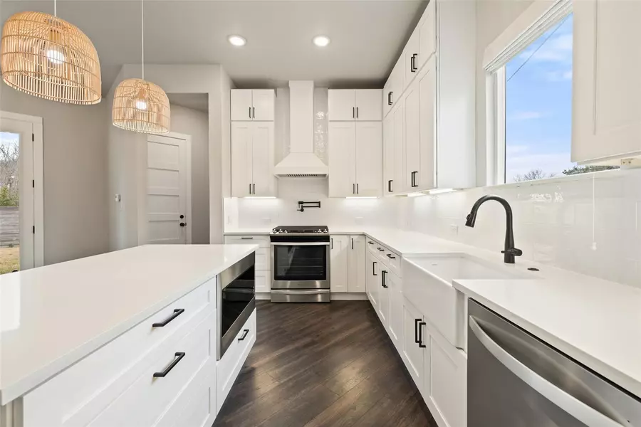 18200 Fair LN, Jonestown, TX 78645