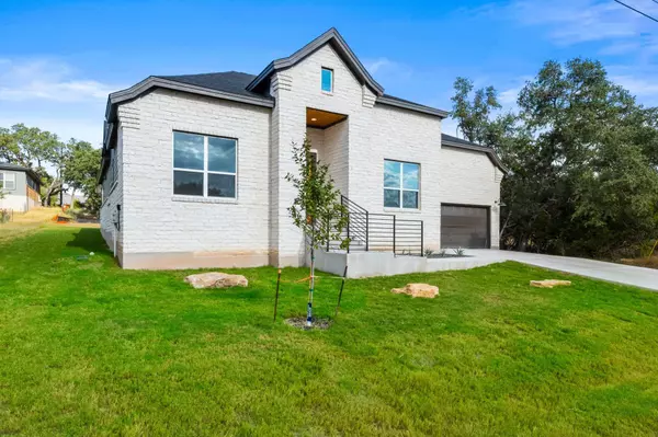 526 Coventry RD, Spicewood, TX 78669