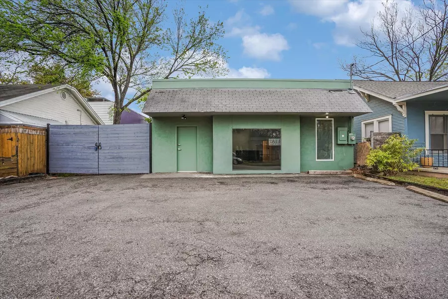 2602 E Cesar Chavez ST, Austin, TX 78702