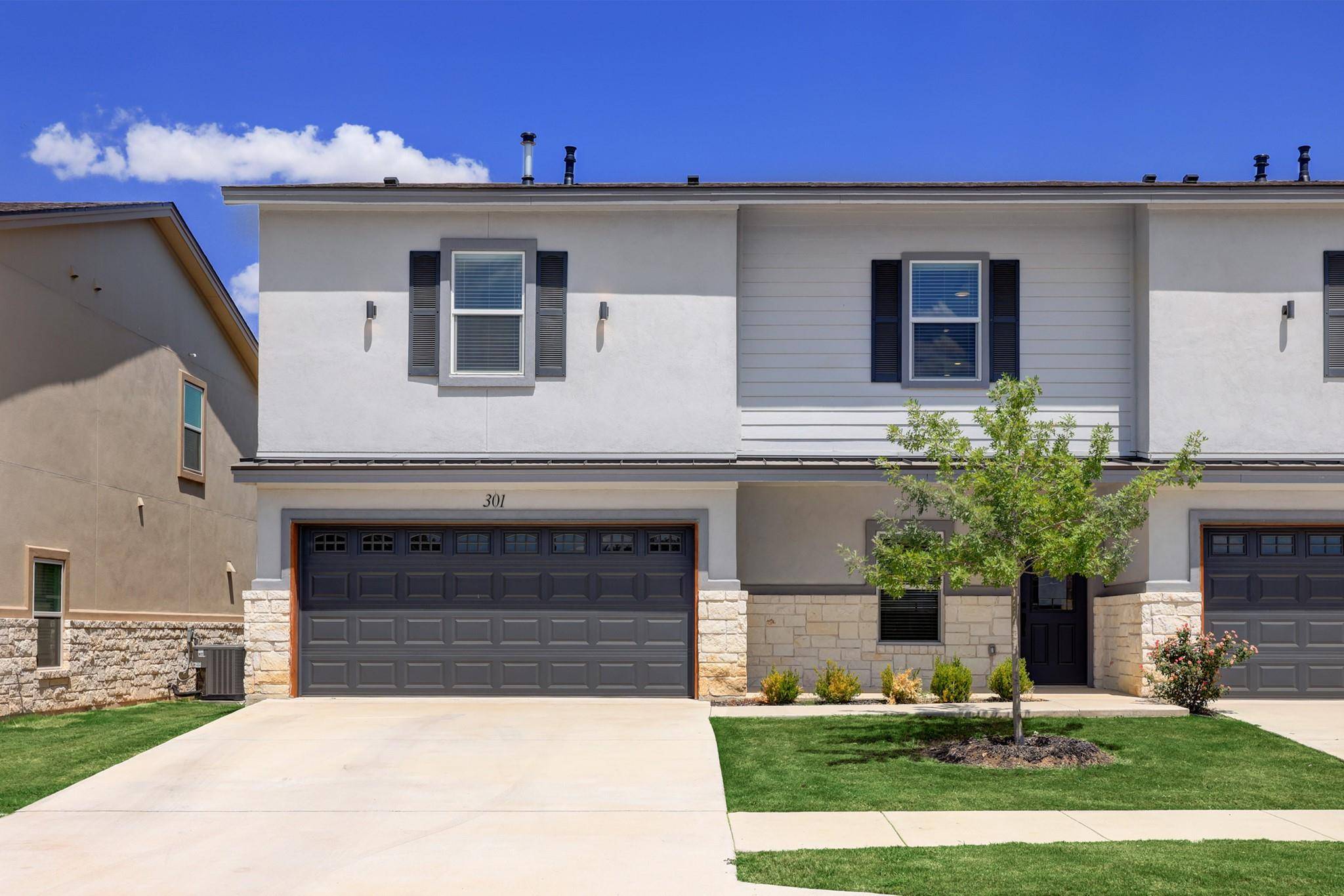 2105 Tiger TRL #301, Round Rock, TX 78664