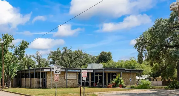 San Marcos, TX 78666,705 W Hopkins ST