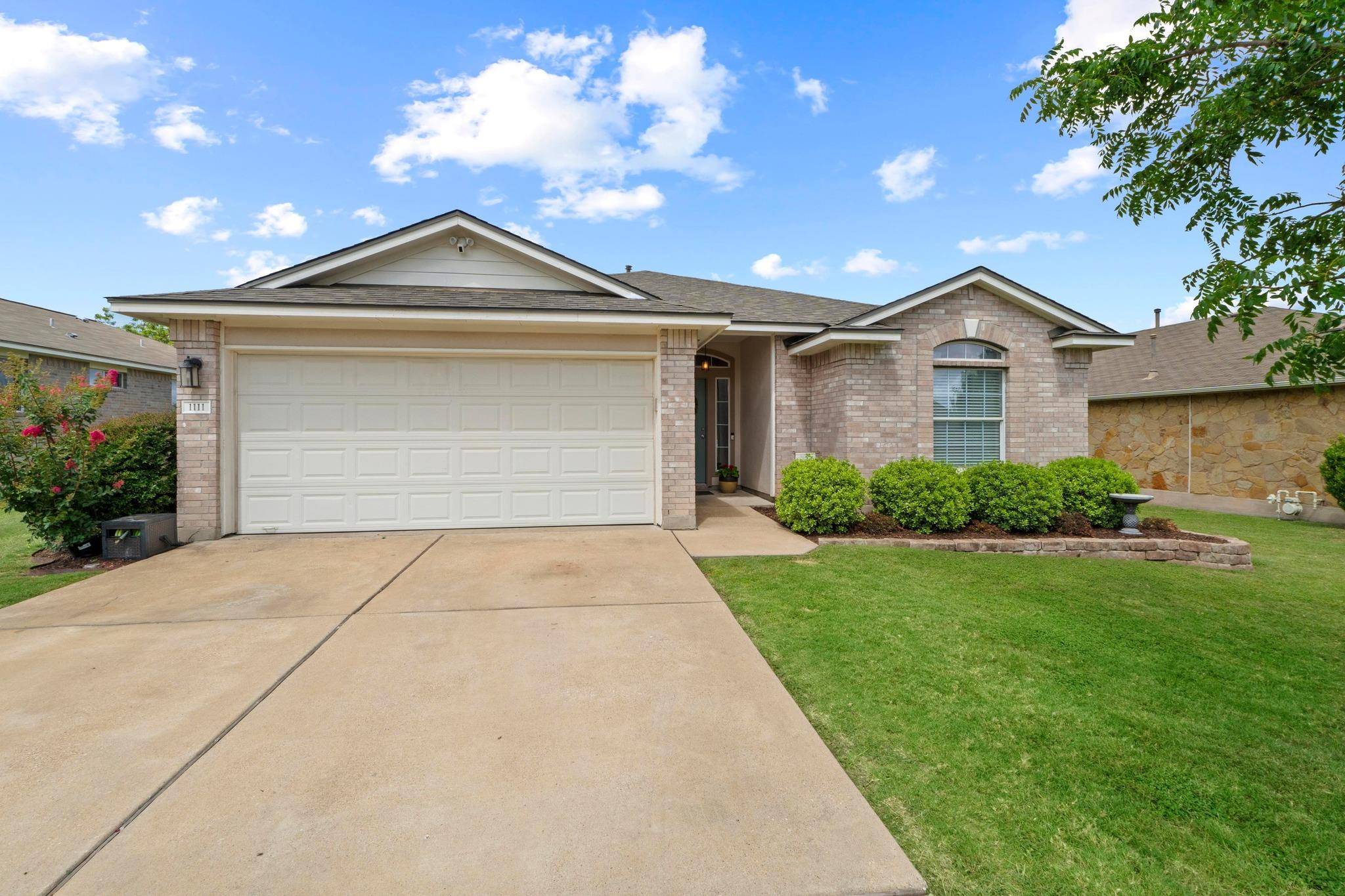 1111 Whitley DR, Leander, TX 78641