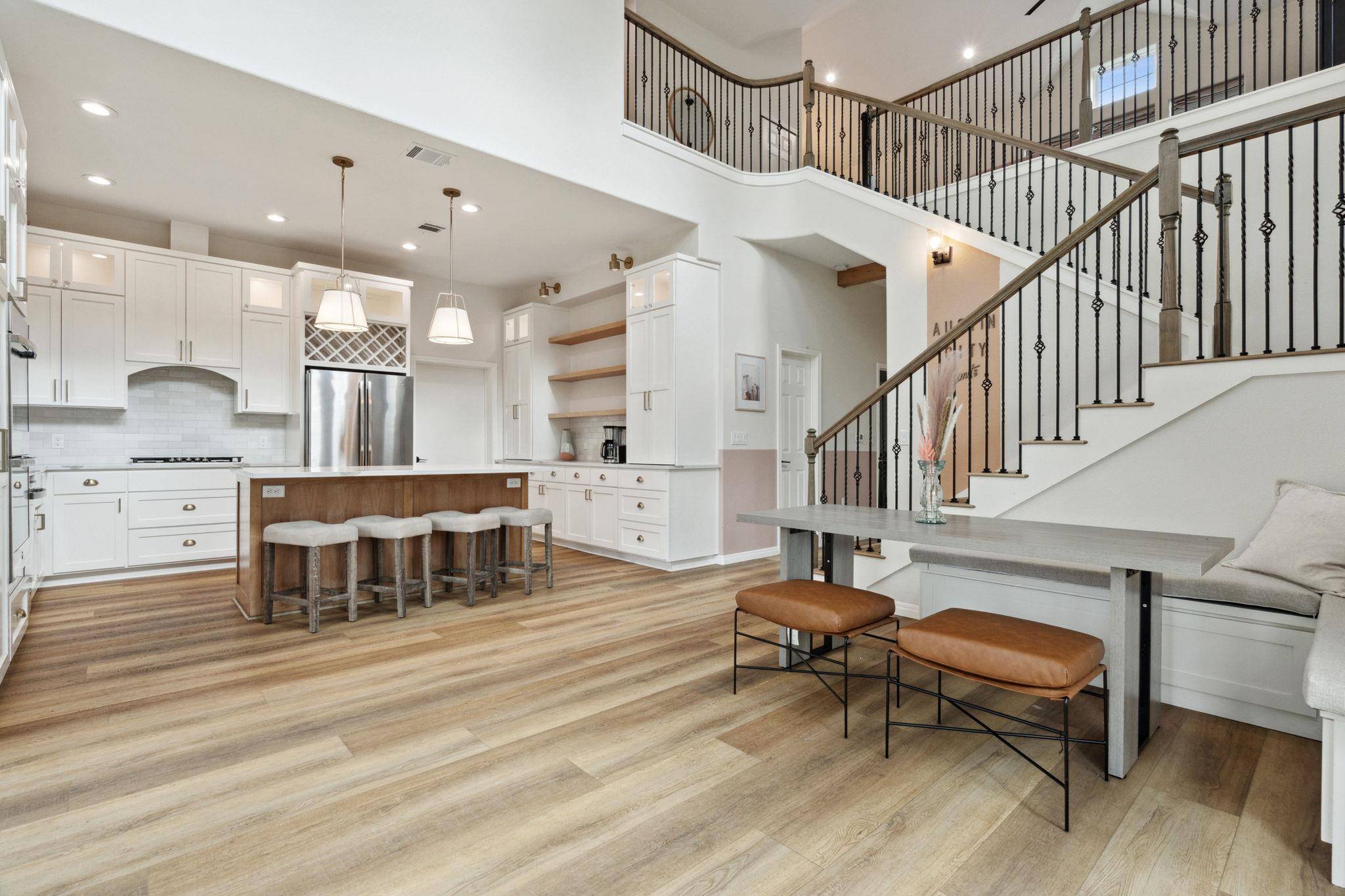 800 Newcastle DR, Austin, TX 78745