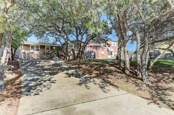 Austin, TX 78733,1104 Canyon Edge DR #A