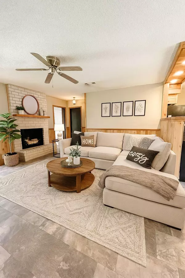 Brady, TX 76825,121 Bruce ST