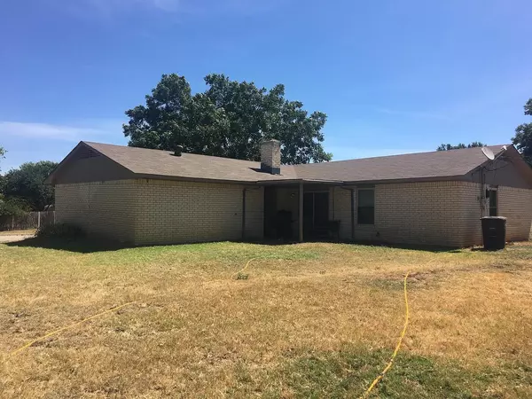 Brady, TX 76825,121 Bruce ST