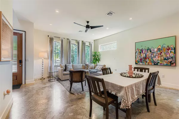 Austin, TX 78721,1604 Greenwood Ave #A