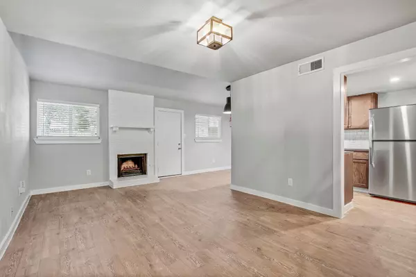 Austin, TX 78741,2414 Burleson CT