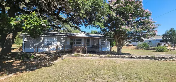 103 Moss Rock DR, Johnson City, TX 78636