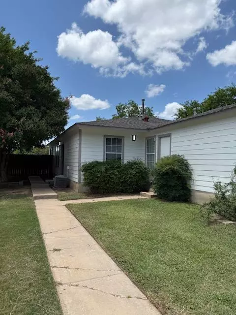 Austin, TX 78744,6906 Granger DR #A