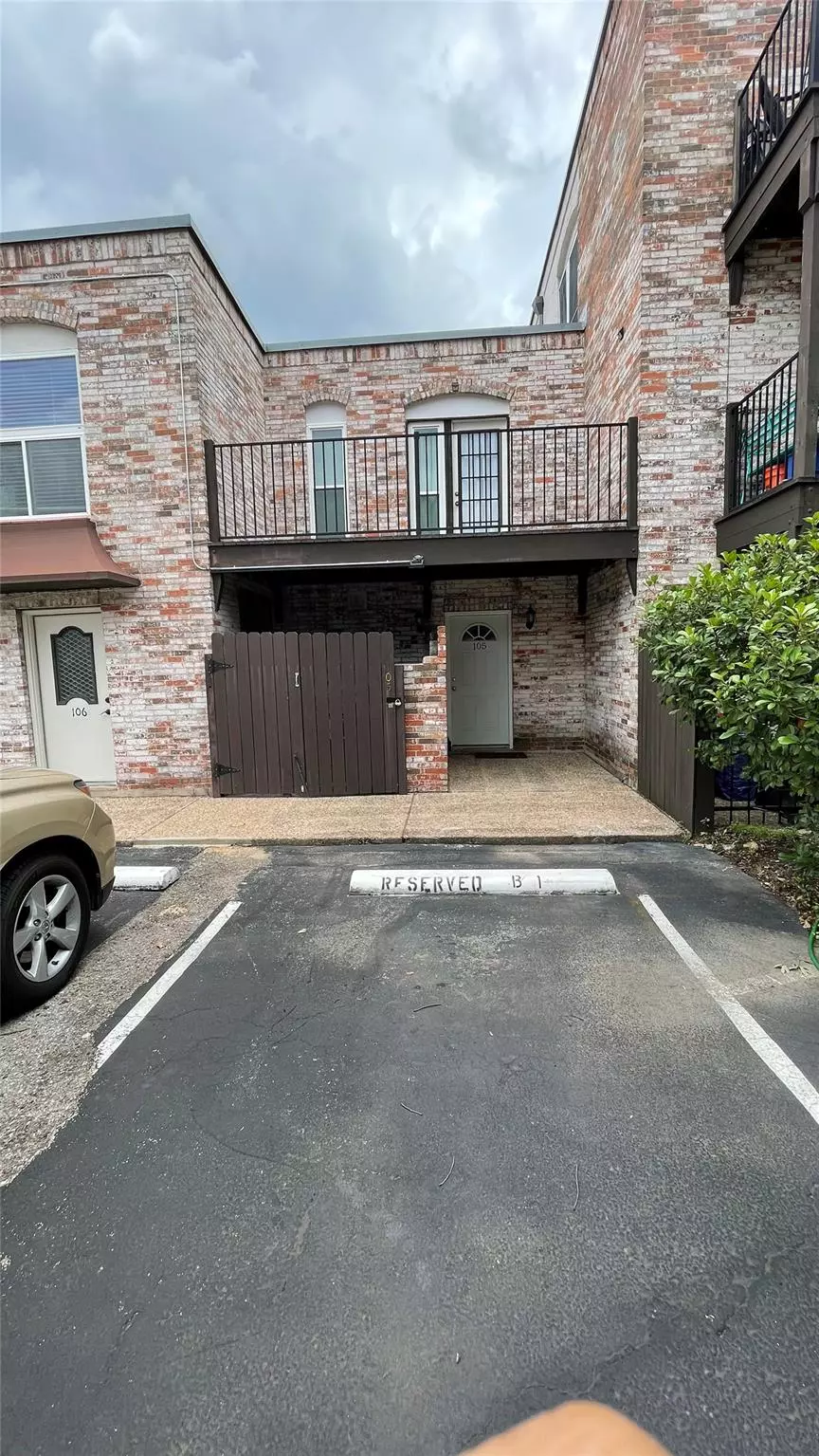 Austin, TX 78731,6501 East Hill DR #105