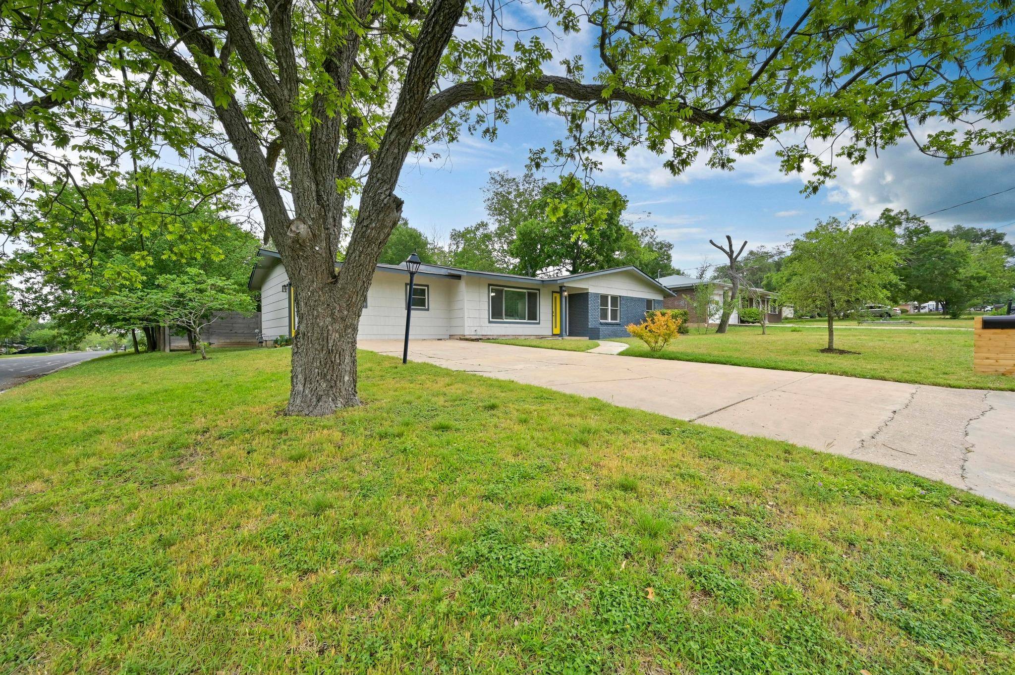 Austin, TX 78753,11909 Oak TRL