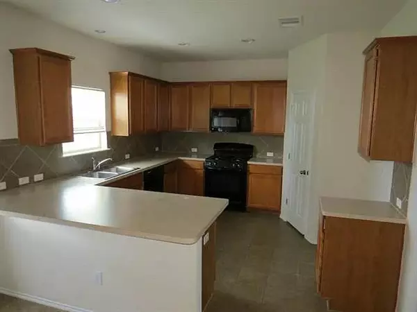 Buda, TX 78610,566 Quarter Ave