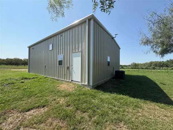 Lockhart, TX 78644,1359 Acorn RD