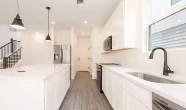 Kyle, TX 78640,113 Sycamore Pines