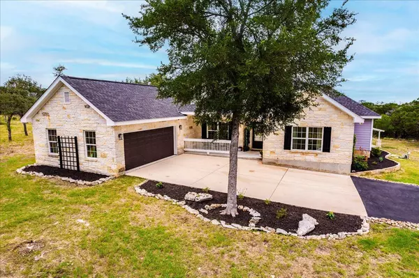1033 Castleway RD, New Braunfels, TX 78132