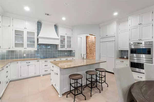 Meadowlakes, TX 78654,327 Meadowlakes DR