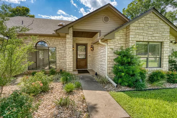 Meadowlakes, TX 78654,250 Meadowlakes DR