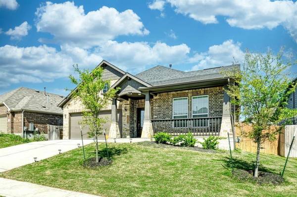 611 Cherrystone LOOP, Buda, TX 78610