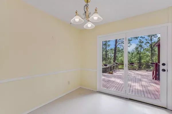 La Grange, TX 78945,919 Stephen LN