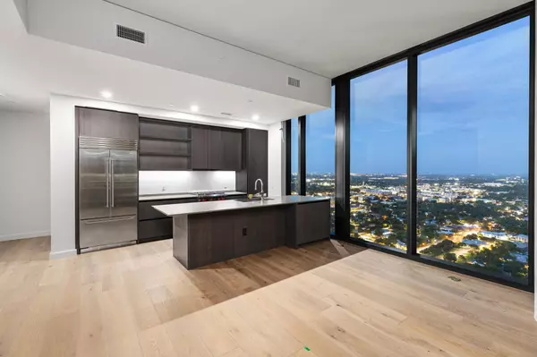 Austin, TX 78701,610 Davis ST #3302