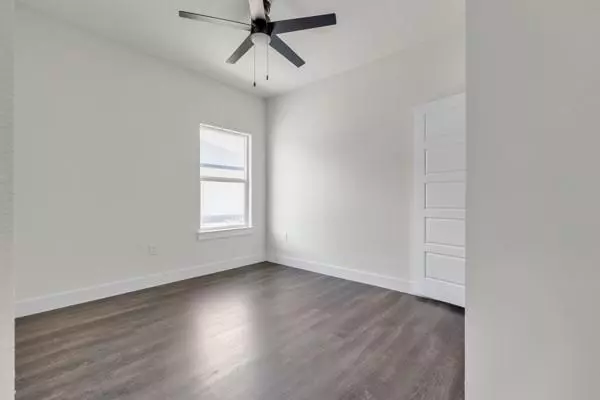 Dale, TX 78616,152 Lavanda LN