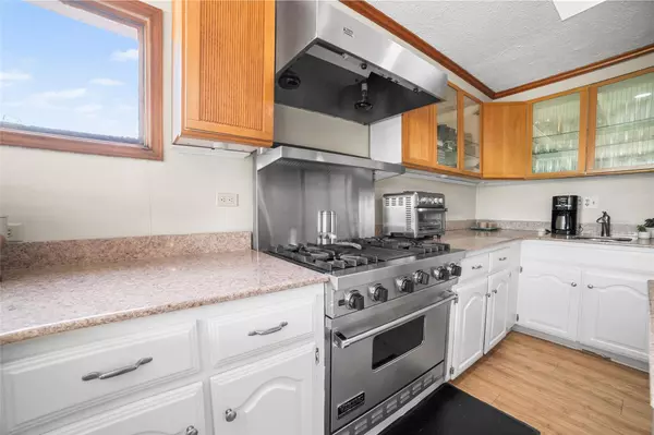 Austin, TX 78746,2006 WYCHWOOD DR